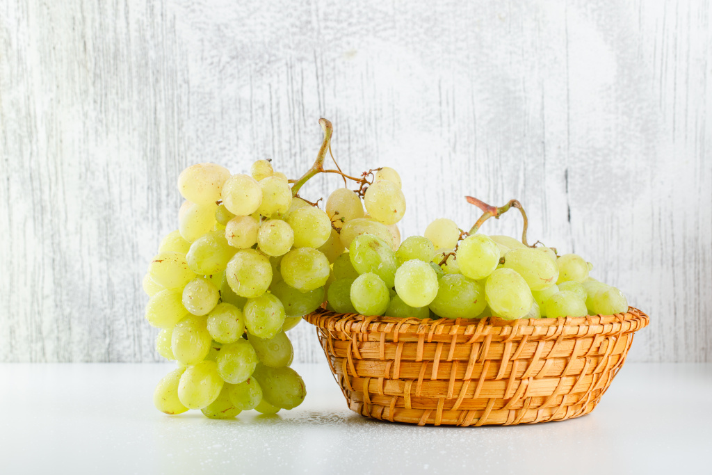Виноград полезен при болезнях печени